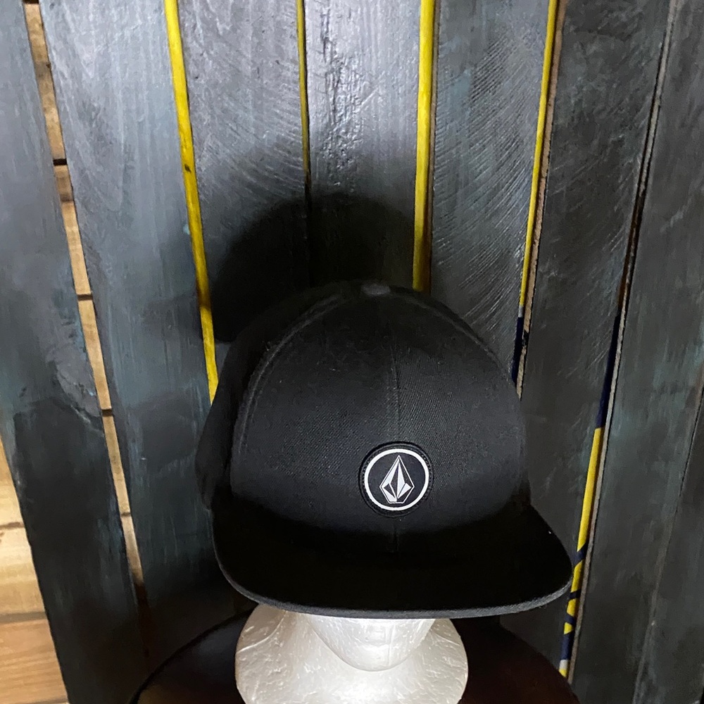 Volcom Black Logo adjustable snapback Cap